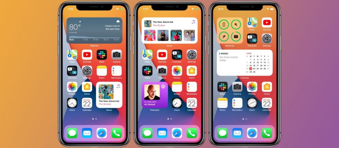 Trois téléphones iPhone sur fond multicolore présentant iOS 14, pour illustrer l'article indiquant commentt votre entreprise peut survivre à la mise à jour IOS 14